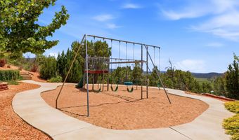 75 N 200 E St, Alton, UT 84710