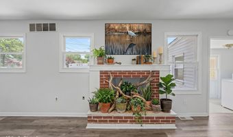 157 E Wyoming Ave, Absecon, NJ 08201
