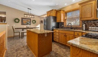 38397 Richmond Heights Dr, Aberdeen, SD 57401