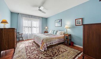 5368 Pinnacle Ct, Ann Arbor, MI 48108