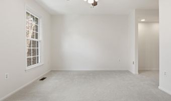 2410 S WALTER REED Dr 2, Arlington, VA 22206