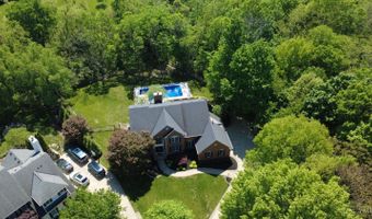 8105 Wycliffe Dr, Anderson Twp., OH 45244