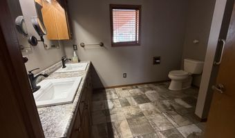 1011 12000 Rd, Altamont, KS 67330