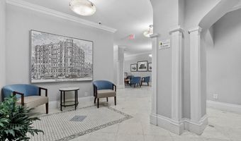 271 Dartmouth St 4H, Boston, MA 02116