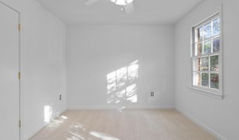 8223 TREEBROOKE Ln, Alexandria, VA 22308