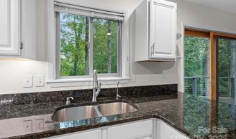 23 Shelby Dr, Asheville, NC 28803