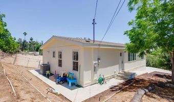 2605 Kauana Loa Dr, Escondido, CA 92029
