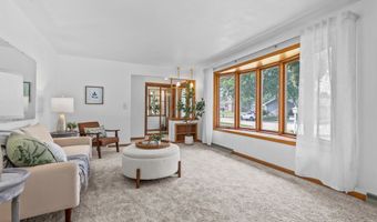 1024 S MATTHIAS St, Appleton, WI 54915