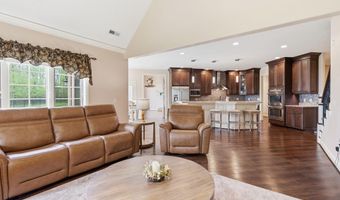 1200 N Hickory Ln, Angola, IN 46703