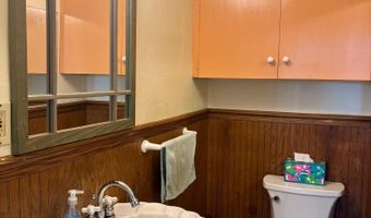 825 N Indiana Ave, Auburn, IN 46706