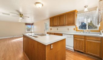 3208 CHEYENNE St, Cheyenne, WY 82001