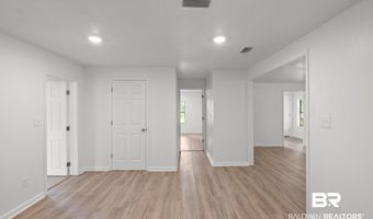 15616 Dogwood Rd, Bay Minette, AL 36507