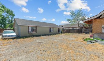 161 Rosecrest Dr, Fernley, NV 89408