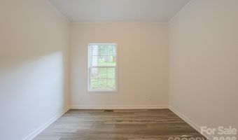 17 Berry Hill Rd, Asheville, NC 28806