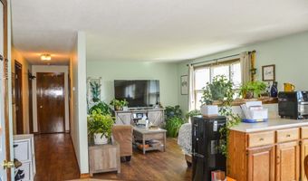 499 W River Rd, Augusta, ME 04330