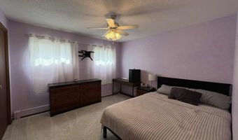 205 Washington Ave W, Albia, IA 52531