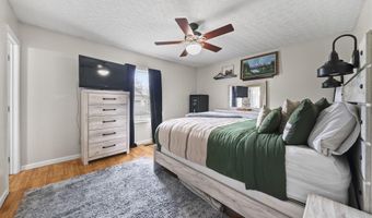 44 Ashton Dr, Ashville, OH 43103