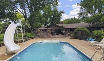 40484 Sunset Dr N, Antioch, IL 60002
