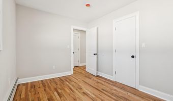 38 Somerset Rd E, Amityville, NY 11701