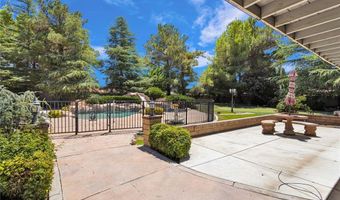 13331 Waco Dr, Apple Valley, CA 92308