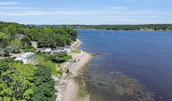 48 Ocean St, Belfast, ME 04915