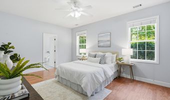 24 Pickens St, Beaufort, SC 29907