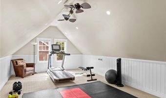 36 Ferry Ln, Barrington, RI 02806