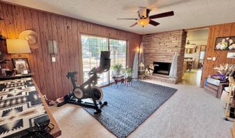 203 3rd Ave SW, Bowman, ND 58623