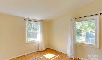 65 First St, Asheville, NC 28803