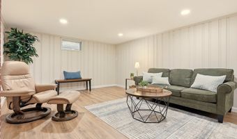 81 Alcott St, Acton, MA 01720