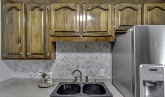 1022 Red Oak Dr, Brandon, MS 39042