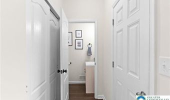 312 Redclover Ln, Allentown, PA 18104