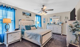 2 Berkeley Crossings Way, Bayville, NJ 08721