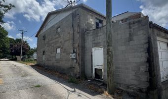 75 S Main St, Andrews, IN 46702