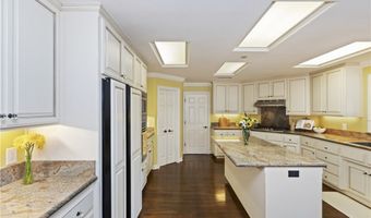 707 S Live Oak Park Rd, Fallbrook, CA 92028