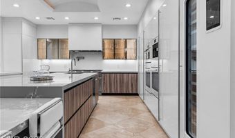 14 Misty Peaks Ct, Las Vegas, NV 89135