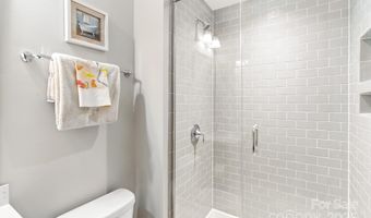 11216 Preservation Ln, Charlotte, NC 28278