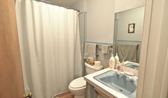 39 Taylor Rd, Bethel, CT 06801