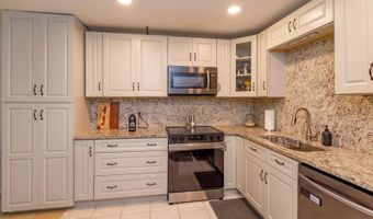 470 OAK HAVEN Dr 470, Altamonte Springs, FL 32701