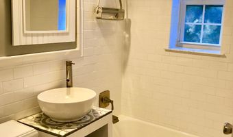 5310 8TH Rd S 2, Arlington, VA 22204