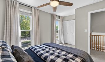 1000 Timberwood Ln, Algonquin, IL 60102