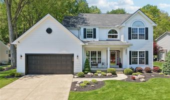 1250 Orchard Glen Dr, Amherst, OH 44001