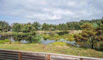 2701 Lincoln Ave, Bandon, OR 97411