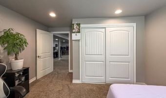 902 Canyonlands St, Berthoud, CO 80513