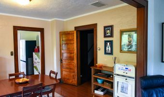 1011 W OKLAHOMA St, Appleton, WI 54914