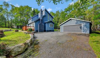 227 Valley View Dr, Albrightsville, PA 18210