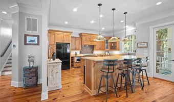 106 Coosaw Club Dr, Beaufort, SC 29907