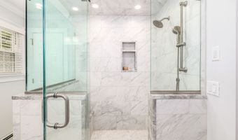 9 Hidden Brook Dr, Brookfield, CT 06804
