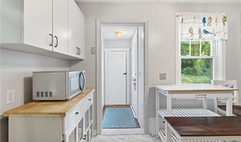 36 Harris Ave, Johnston, RI 02919
