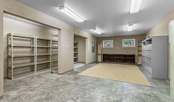 551 Strawberry Ln, Ashland, OR 97520